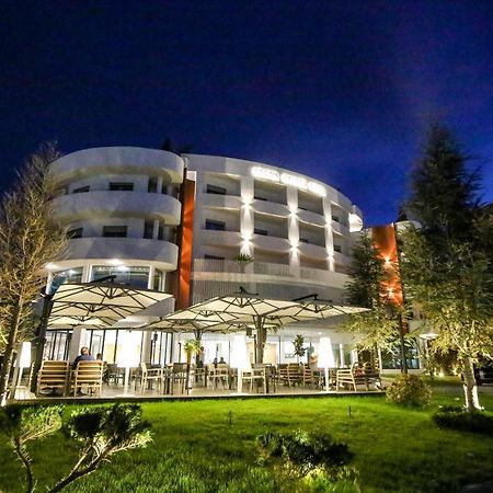 Regina Garden Vlore Luaran gambar